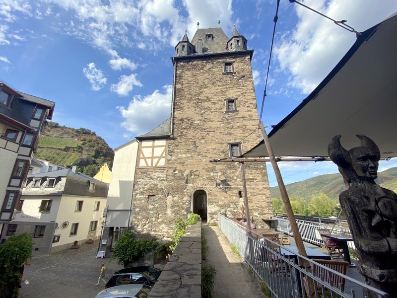 Walking on the wall and through Markt Tower