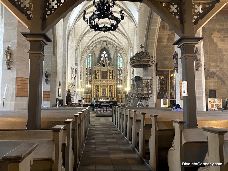 inside Marktkirche St. Benedikti (Market Church Of St Benedict)