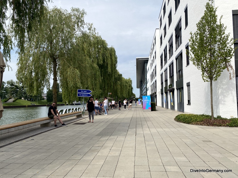 Walking in to Autostadt