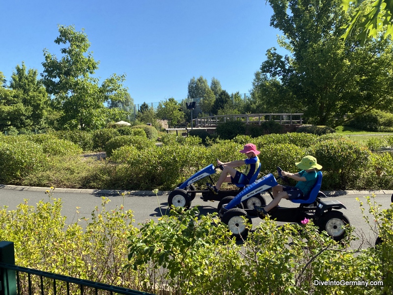 Playmobil FunPark Police driving on go karts