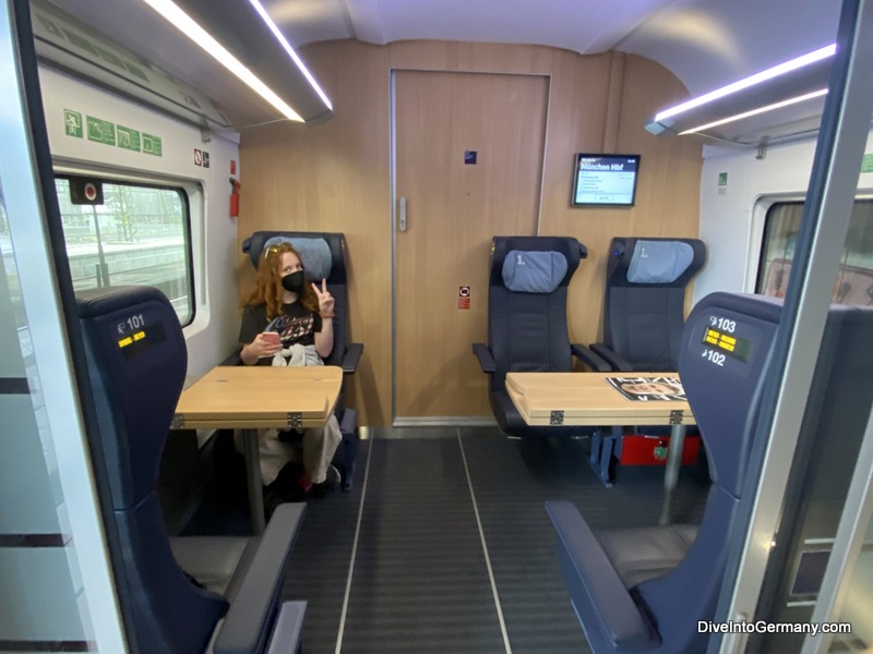 First class train seats between Hamburg and Bremen