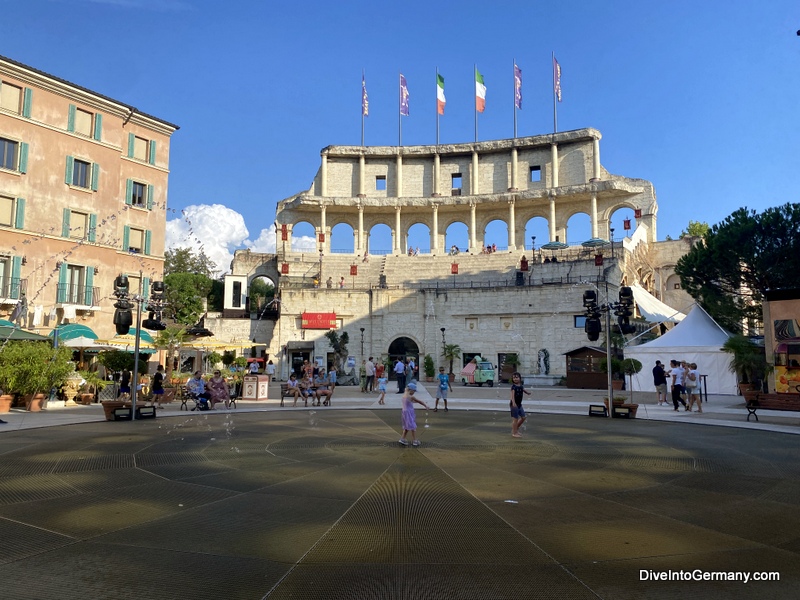 Part ofthe super cool piazza at Hotel ‘Colosseo’ Europa park