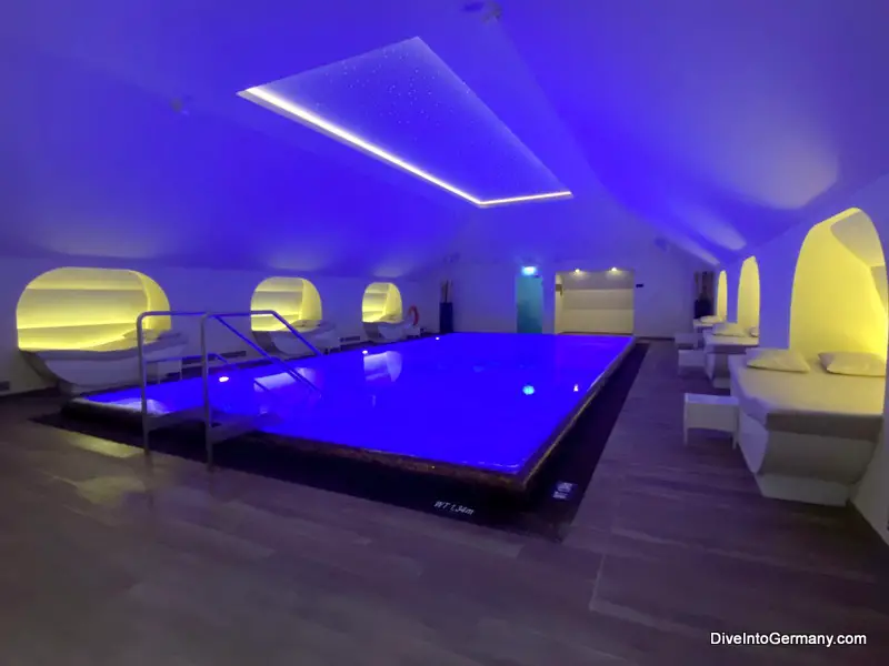 Indoor pool Hotel Taschenbergpalais Kempinski Dresden