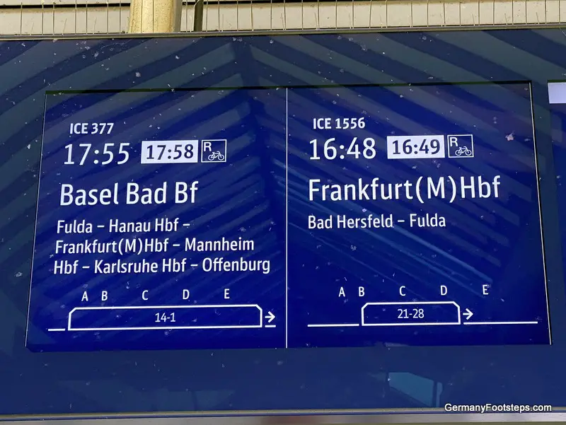 Train sign in Germany which shows where to stand on the platform