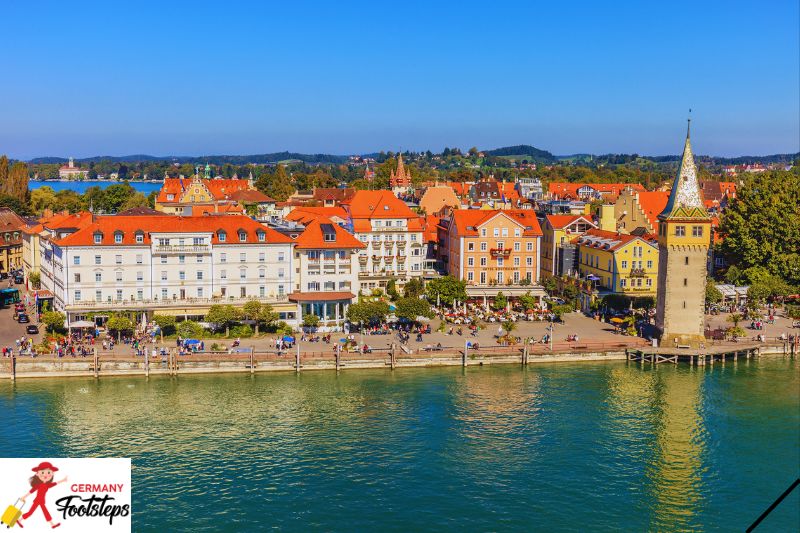 Seepromenade and lighthouse in Lindau