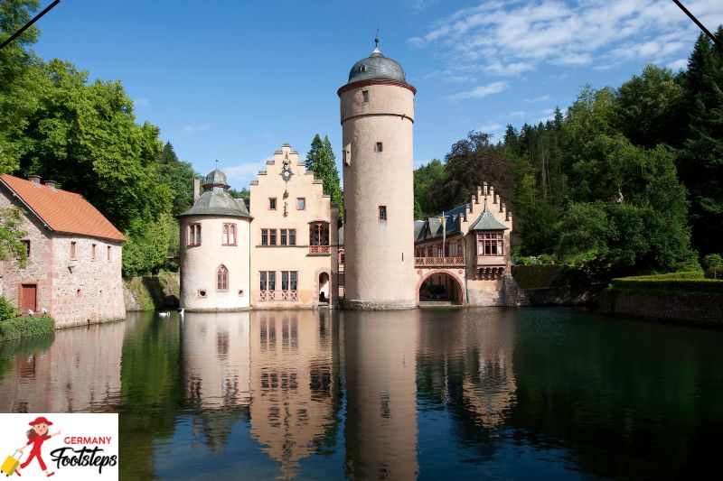 Mespelbrunn Castle (Burg Mespelbrunn)