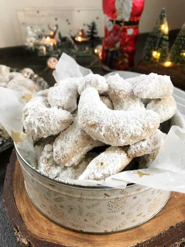 Vanilla Crescent Cookies