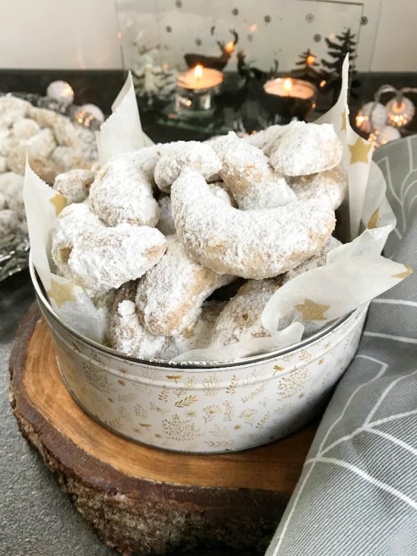Vanilla Crescent Cookies